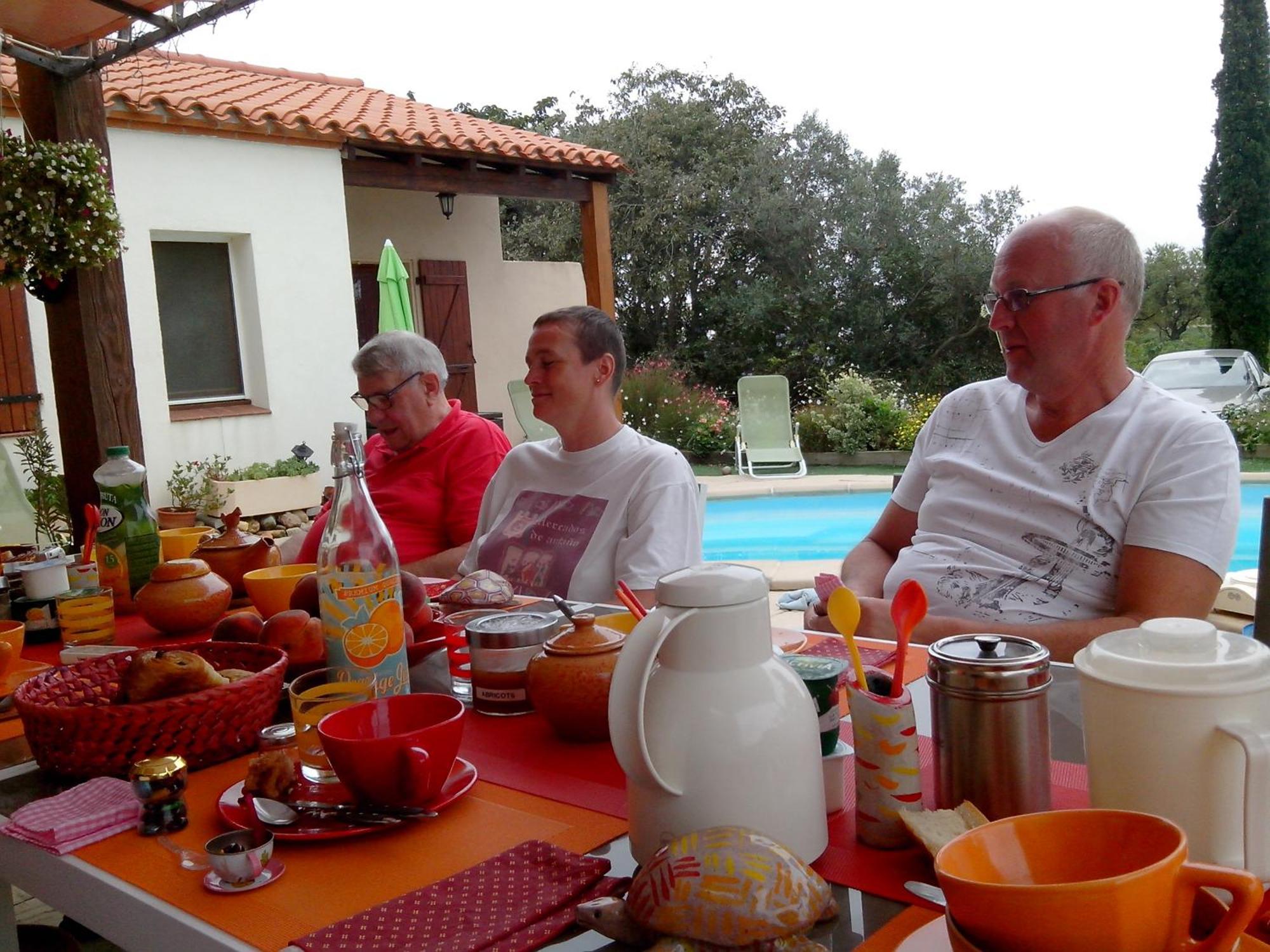 Bed and Breakfast Mas Soleil Et Vignes Saint-Hippolyte  Exterior foto
